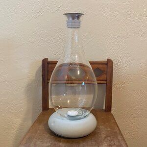 Mayu Swirl Structured Water Carafe and Base